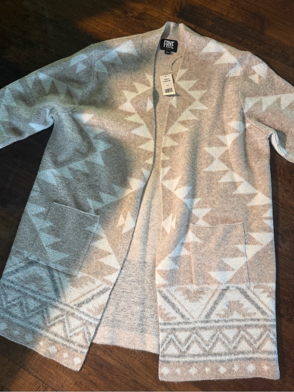 FRYE NWT Casual Aztec Western Sweater Cardigan Size Large Cozy Neutral OpenFront